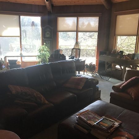 Holly Lane Gardens Bed & Breakfast Bainbridge Island ภายนอก รูปภาพ